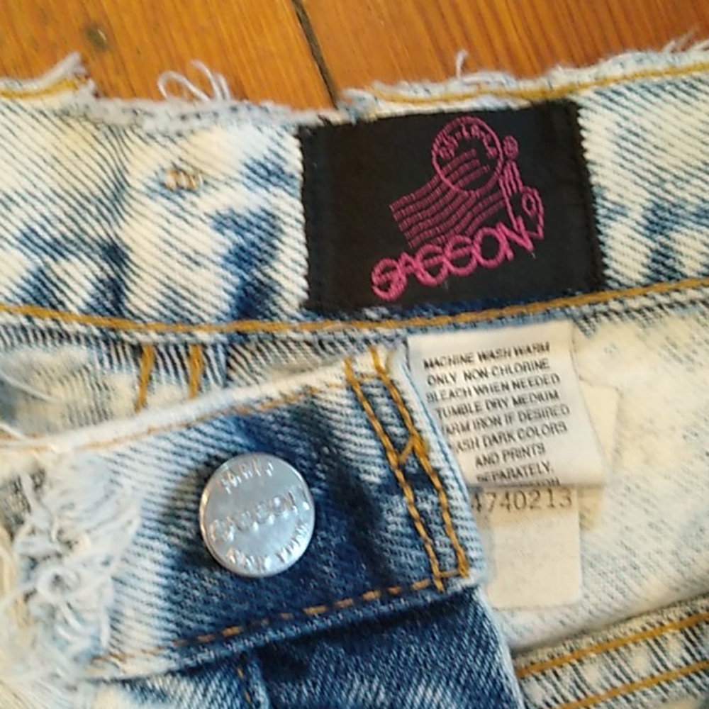 Jeans - Picture 4 of 5